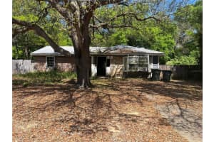 5906 INDEPENDENCE DRIVE, MILTON, FL 32570 - MLS#MFRO6400151