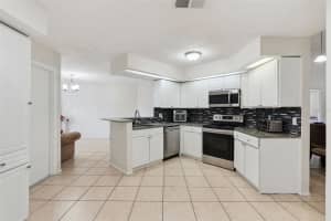 932 OCALA WOODS LANE, ORLANDO, FL 32824 - MLS#MFRO6400176