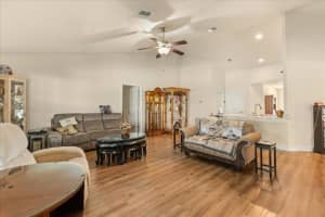 906 EDITH DRIVE, FRUITLAND PARK, FL 34731 - MLS#MFRO6400186