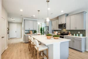 686 LOLA LANE, OVIEDO, FL 32765 - MLS#MFRO6400295