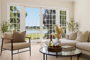 2054 SAWGRASS DRIVE, APOPKA, FL 32712 - MLS#MFRO6400371