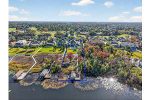 1741 EDGEWATER DRIVE, MOUNT DORA, FL 32757 - MLS#MFRO6400491