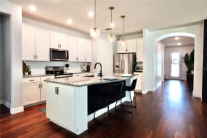 10401 MALVASIA AVENUE, RIVERVIEW, FL 33578 - MLS#MFRO6400493
