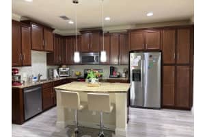 10108 EAGLE CREEK CENTER BOULEVARD, ORLANDO, FL 32832 - MLS#MFRO6400537