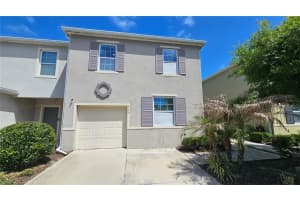 364 Arbor Lakes Dr, DAVENPORT