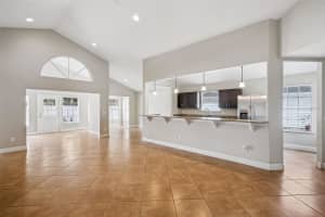 108 EDGEWATER CIRCLE, SANFORD, FL 32773 - MLS#MFRO6400885