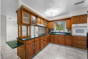2214 17TH TERRACE, GAINESVILLE, FL 32609 - MLS#MFRO6400968
