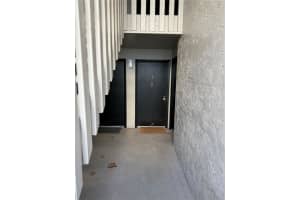 135 SPRINGWOOD CIRCLE, LONGWOOD, FL 32750 - MLS#MFRO6400969