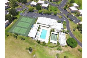 94 SPRING LAKE DRIVE, VERO BEACH, FL 32962 - MLS#MFRO6400987