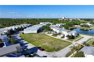 FAIRVIEW CIR, KISSIMMEE, FL 34747 - MLS#MFRO6400988