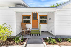 3560 MARTIN AVENUE, MOUNT DORA, FL 32757 - MLS#MFRO6401018