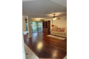 1236 SAINT TROPEZ CIRCLE, ORLANDO, FL 32806 - MLS#MFRO6401028