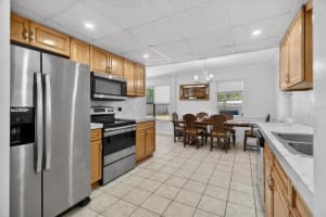 2303 MAHONEY AVENUE, LEESBURG, FL 34748 - MLS#MFRO6401053