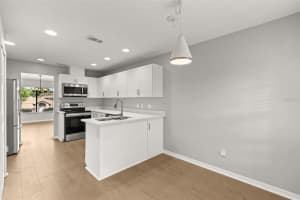 925 RED DANDY DRIVE, ORLANDO, FL 32818 - MLS#MFRO6401092