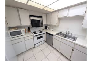 17920 GULF BOULEVARD, ST PETERSBURG, FL 33708 - MLS#MFRO6401101