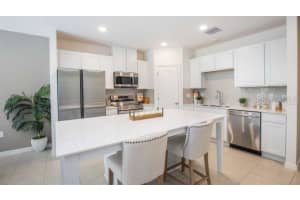 3512 EAGLES CROSSING WAY, LAKELAND, FL 33803 - MLS#MFRO6401138