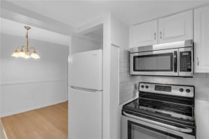 916 LAKE DESTINY ROAD, ALTAMONTE SPRINGS, FL 32714 - MLS#MFRO6401142