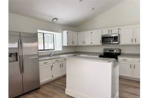 551 SPRINGTREE WAY, LAKE MARY, FL 32746 - MLS#MFRO6401315