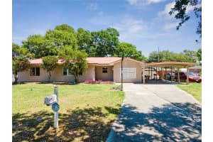 303 Granada Rd, AUBURNDALE