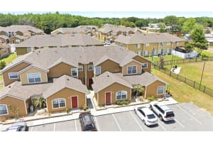 623 COCONUT PALM WAY, DAVENPORT, FL 33897 - MLS#MFRO6401504