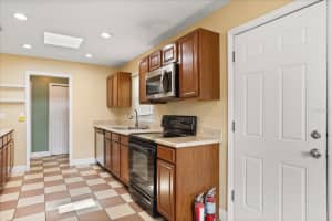 1739 HINCKLEY ROAD, ORLANDO, FL 32818 - MLS#MFRO6401536