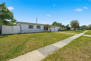 5922 MALCROSS DRIVE, ORLANDO, FL 32812 - MLS#MFRO6401545