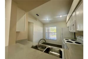 13348 FAIRWAY GLEN DRIVE, ORLANDO, FL 32824 - MLS#MFRO6401589