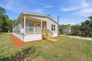 42051 CHERRY AVENUE, DELAND, FL 32720 - MLS#MFRO6401633
