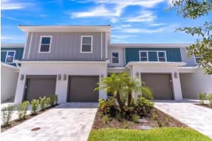 7842 Spectrum Dr, REUNION