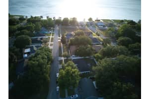 408 RAYMOND STREET, MINNEOLA, FL 34715 - MLS#MFRO6401892