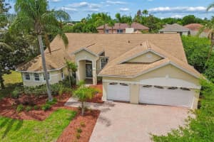 8607 TERRACE PINES COURT, ORLANDO, FL 32836 - MLS#MFRO6401920