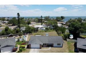 4356 TARPON DRIVE, ST PETERSBURG, FL 33705 - MLS#MFRO6401974