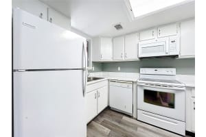 639 SAINT JOHNS COURT, WINTER PARK, FL 32792 - MLS#MFRO6402025