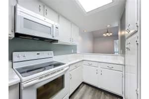 639 SAINT JOHNS COURT, WINTER PARK, FL 32792 - MLS#MFRO6402025