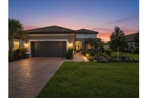 6243 PLATEAU COURT, SARASOTA, FL 34243 - MLS#MFRO6402159