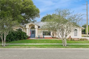 1674 CARILLON PARK DRIVE, OVIEDO, FL 32765 - MLS#MFRO6402201