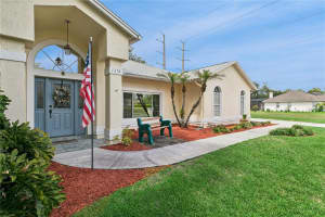 1674 CARILLON PARK DRIVE, OVIEDO, FL 32765 - MLS#MFRO6402201