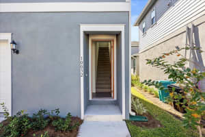 10032 HULSE ALLEY, ORLANDO, FL 32827 - MLS#MFRO6402207
