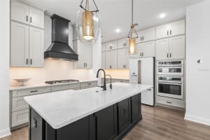 1619 OSCEOLA AVENUE, ORLANDO, FL 32806 - MLS#MFRO6402265