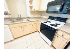 1375 LAKE SHADOW CIRCLE, MAITLAND, FL 32751 - MLS#MFRO6402311