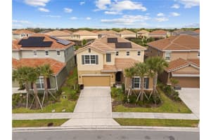 7630 Oakmoss Loop, DAVENPORT