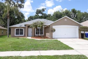 2106 THE OAKS BOULEVARD, KISSIMMEE, FL 34746 - MLS#MFRO6402511