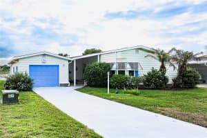 24927 PINE HILL, LEESBURG, FL 34748 - MLS#MFRO6402580