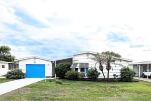24927 PINE HILL, LEESBURG, FL 34748 - MLS#MFRO6402580