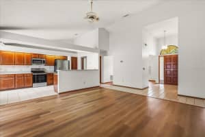 10330 TARABY COURT, ORLANDO, FL 32817 - MLS#MFRO6402667