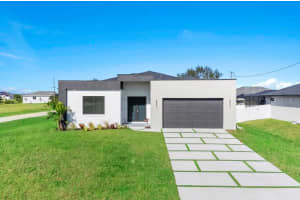 3927 38TH STREET, CAPE CORAL, FL 33993 - MLS#MFRO6402672