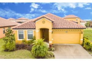 2666 Rosemont Cir, DAVENPORT