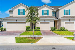 1104 LAKESHORE BREEZE PLACE, KISSIMMEE, FL 34747 - MLS#MFRO6402729