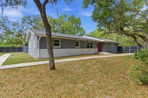 176 LAKE EVA DRIVE, CHULUOTA, FL 32766 - MLS#MFRO6402768