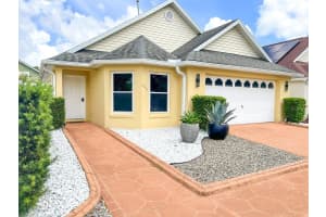 140 Darlington Loop, DAVENPORT